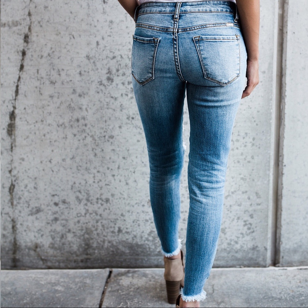 Light Wash Distressed Denim, Frayed Ankle Jeans - Picture 4 of 9